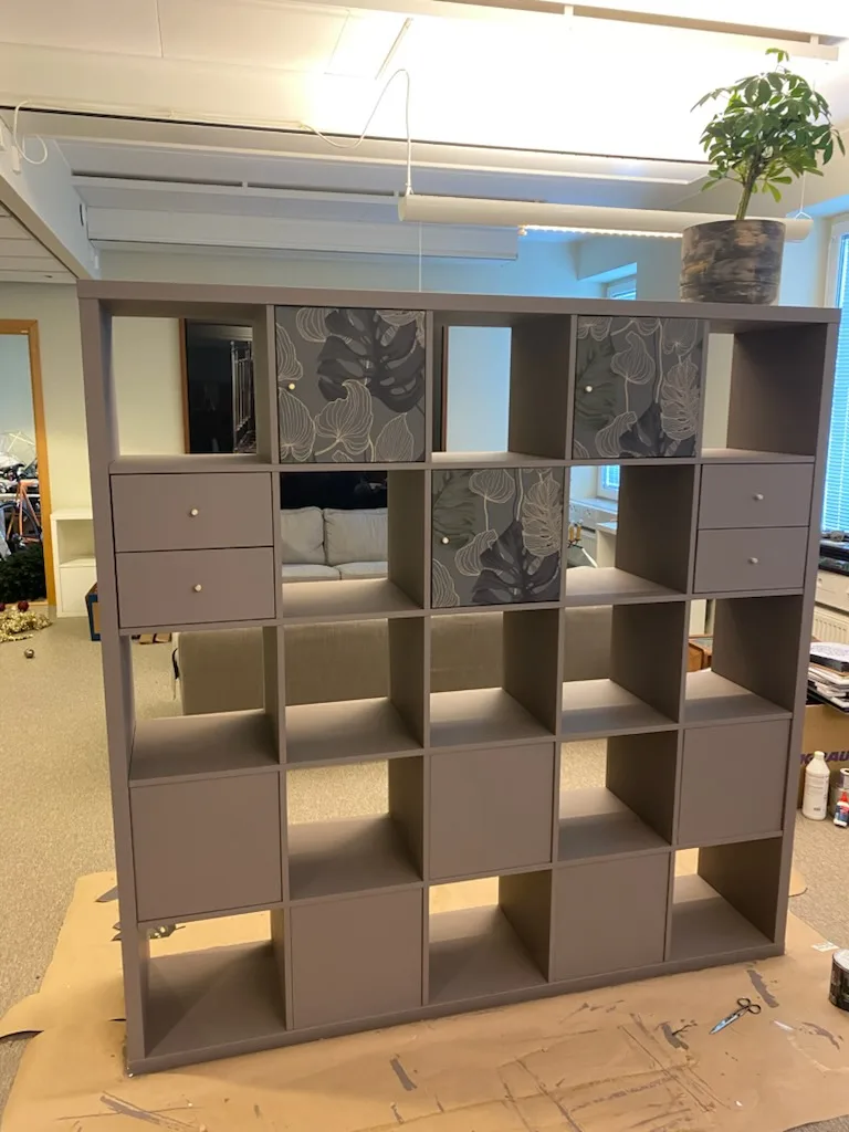 Boxhylla före och efter styling – efter