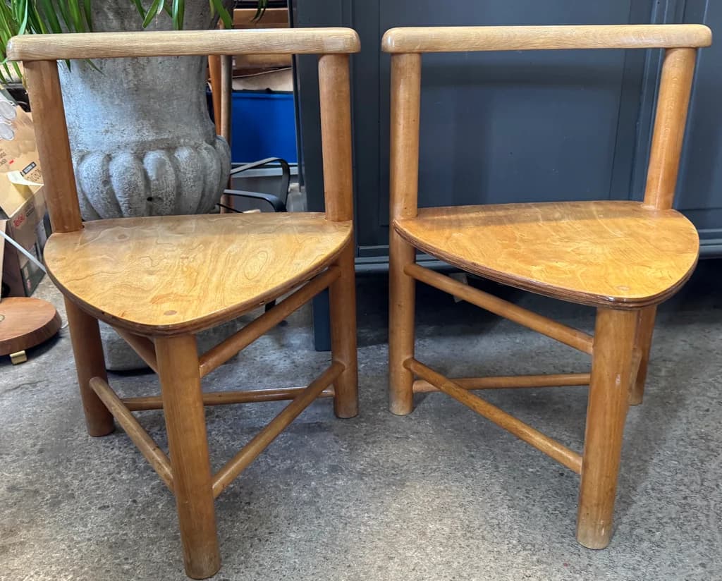 2 pallar, Elis Borg, Firma sunt&runt
