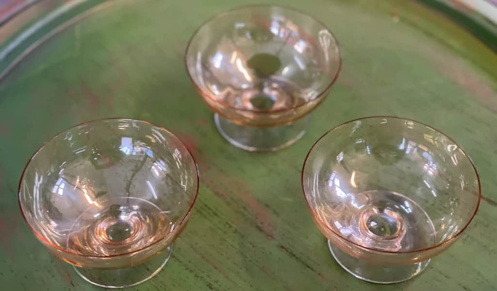 Tre fina dessertskålar – begagnad glas hos ReFurn Lidingö