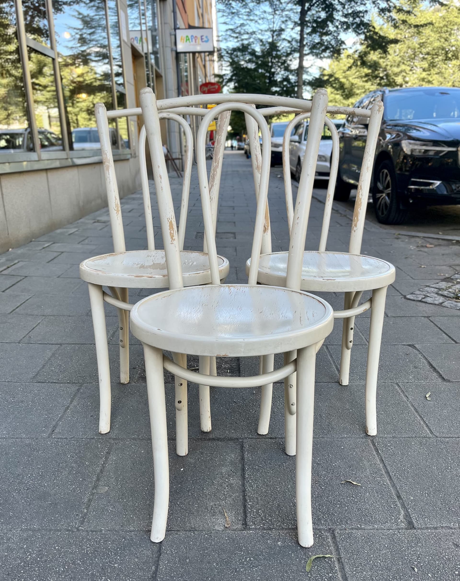 2 stolar i Thonetstil