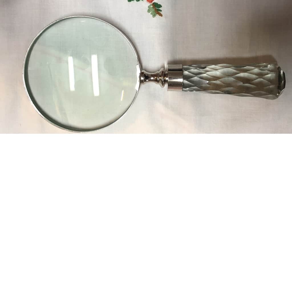 Fint förstoringsglas – begagnad inredning hos ReFurn Lidingö