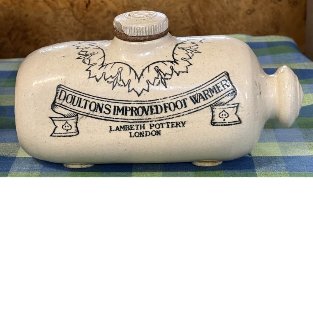Läcker sängvärmare i porslin, Doulton England – begagnad keramik & porslin hos ReFurn Lidingö