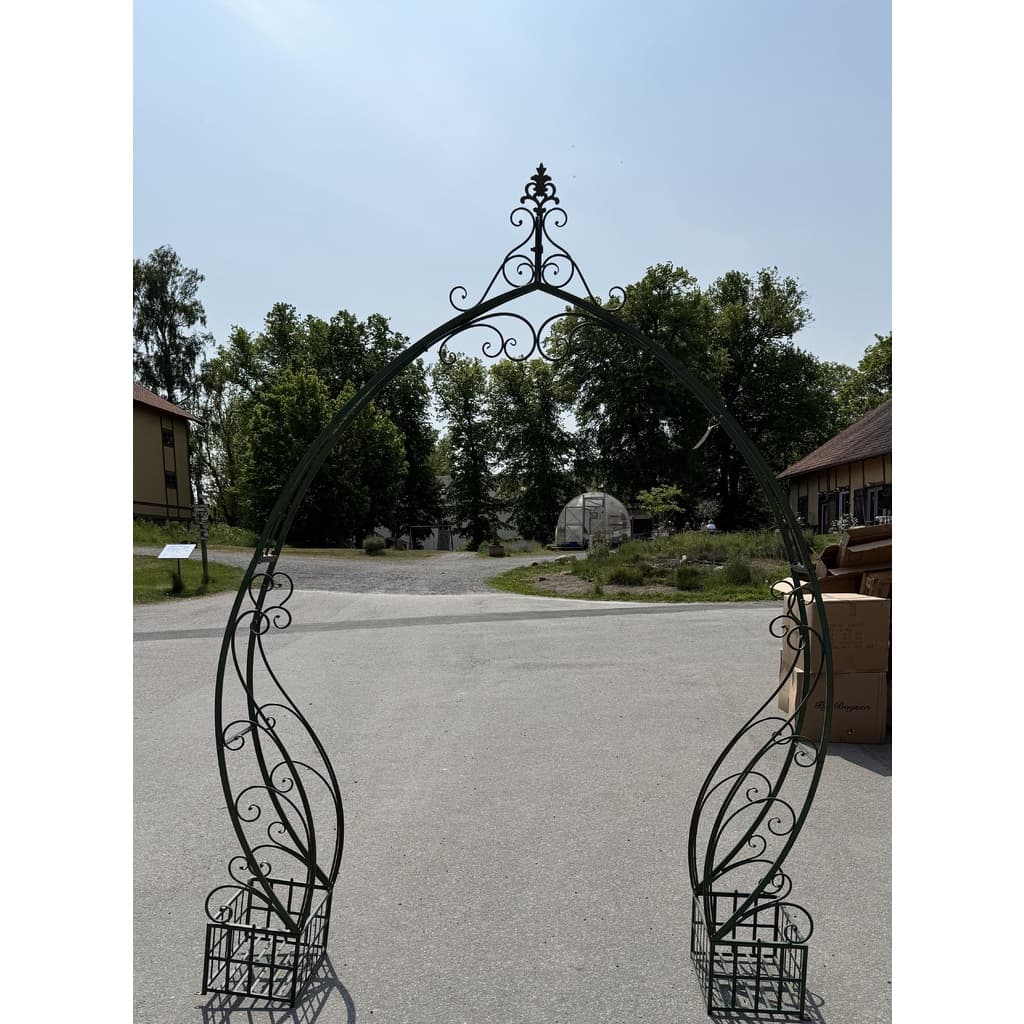 Mycket vacker pergola / rosenbåge, Danmark