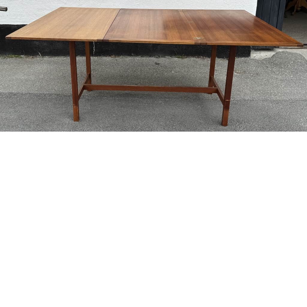 Underbart matbord / slagbord i teak, Eskelius – begagnad bord & stolar hos ReFurn Lidingö