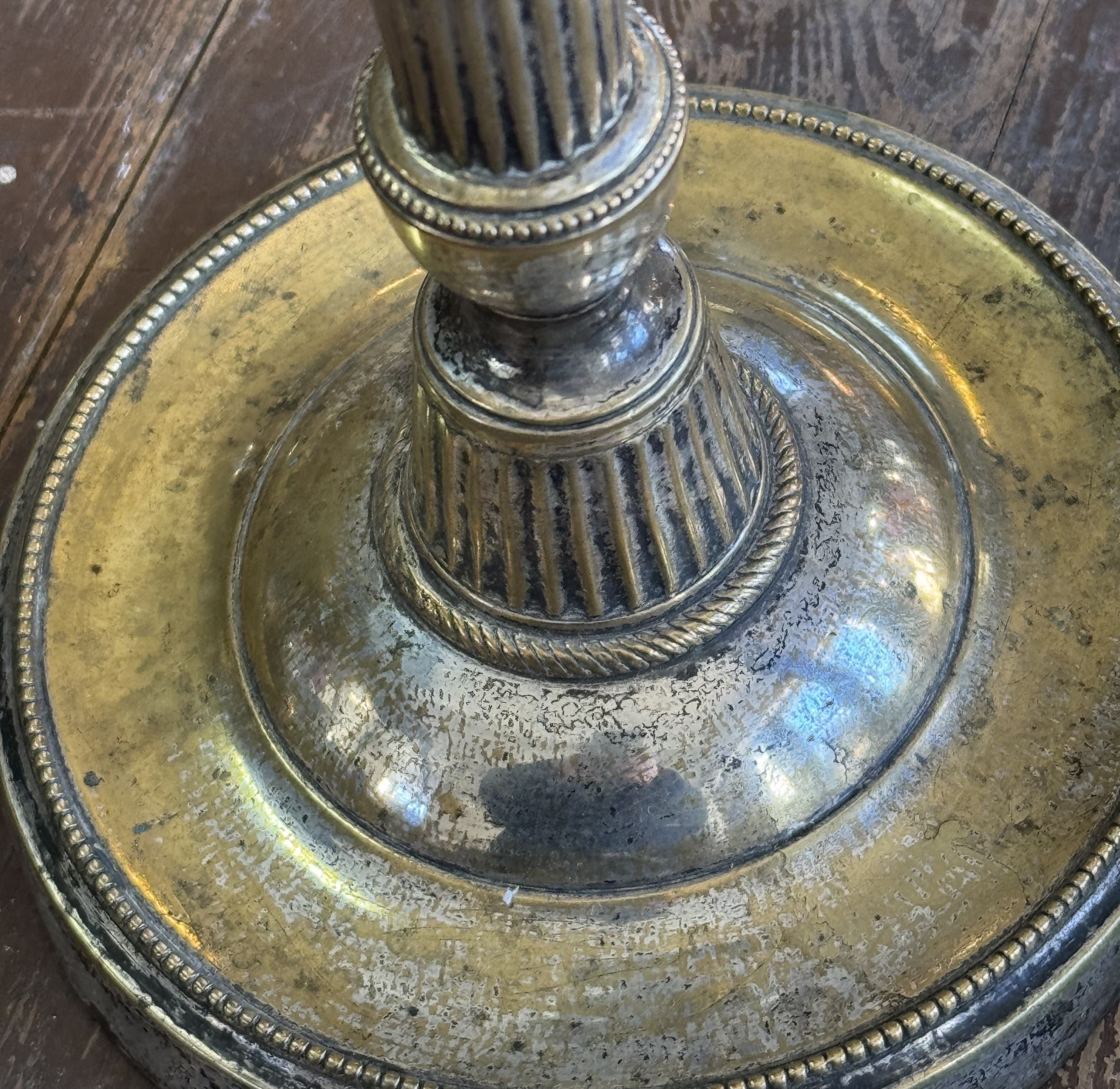 Två vackra Gustavianska ljusstakar